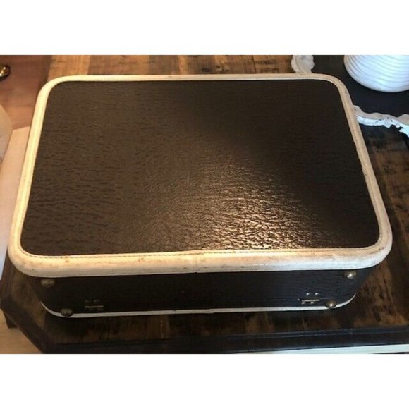 VINTAGE 1940's WARREN LEATHER TRAIN TRAVEL VANITY LUGGAGE CASE & SUPPLIES USA - Picture 10 of 11